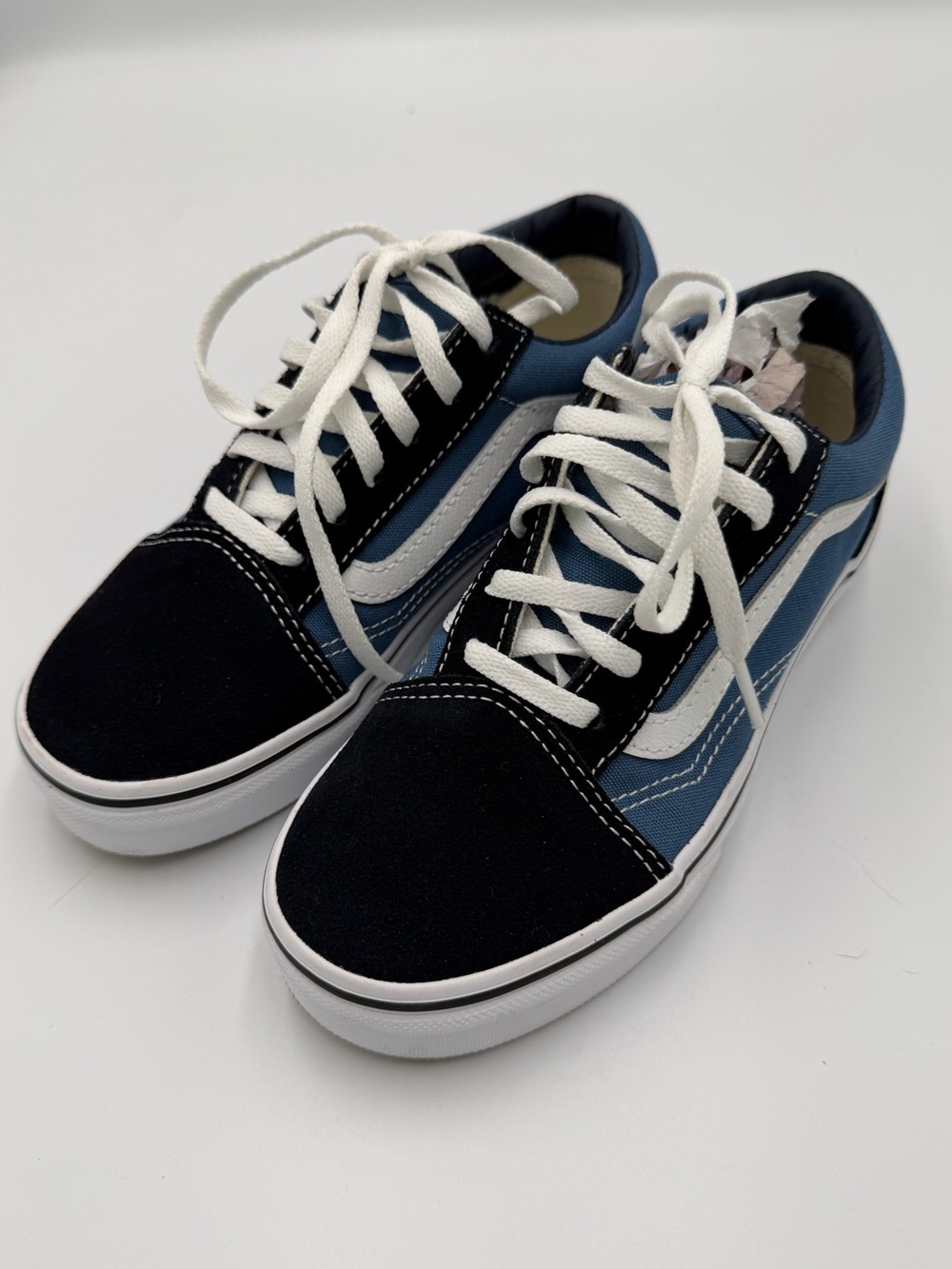 Vans Kids Old Skool Sneakers in Navy Blue, Black & White